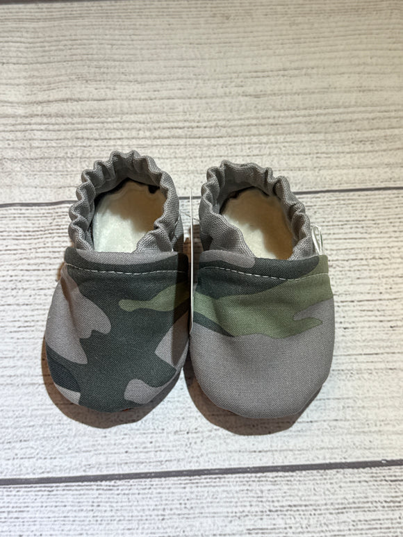 Green/Gray Camouflage (3-6 months)