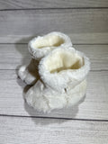 White/Cream Faux Fur Boots (6-9 months)