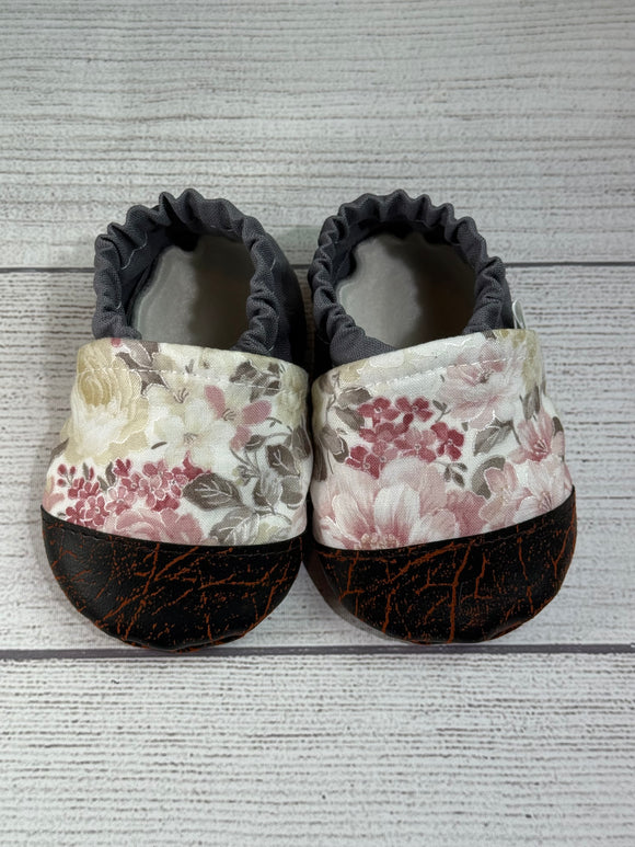 Cream Gray Flowers (9-12 mo)