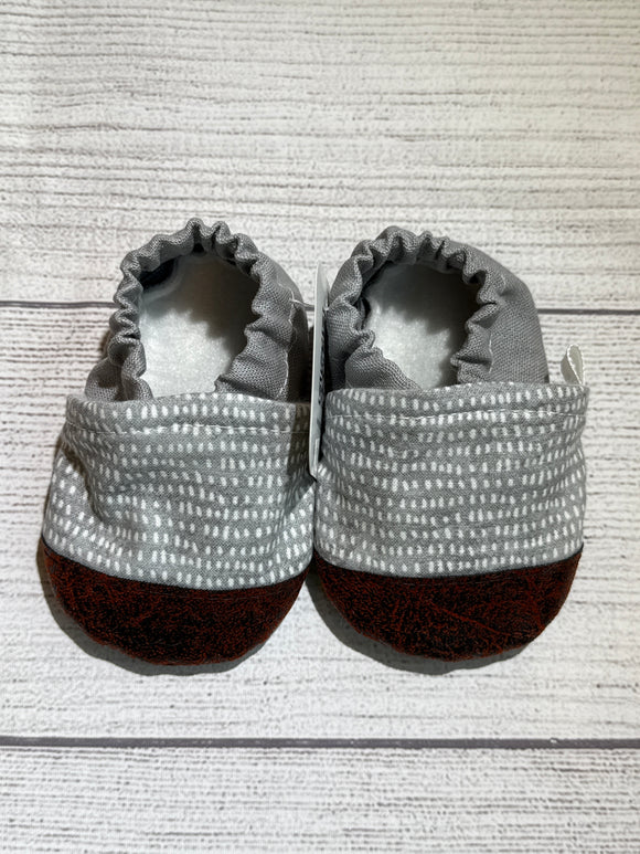 Gary with Light Gray Dashes (9-12 months)