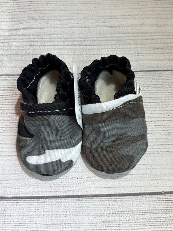 Black/Gray/White Camouflage (3-6 months)